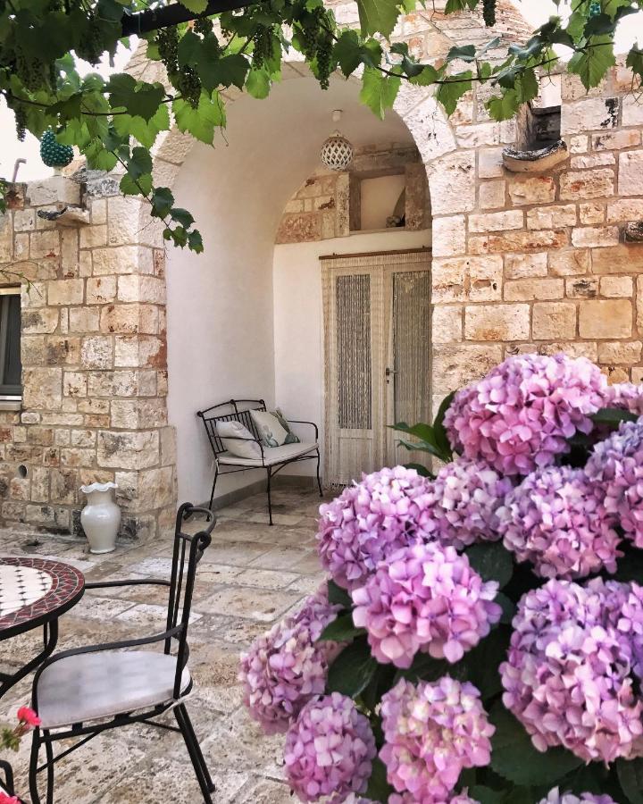 Marinella Suite Home Locorotondo Exterior photo