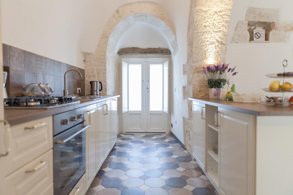Marinella Suite Home Locorotondo Exterior photo